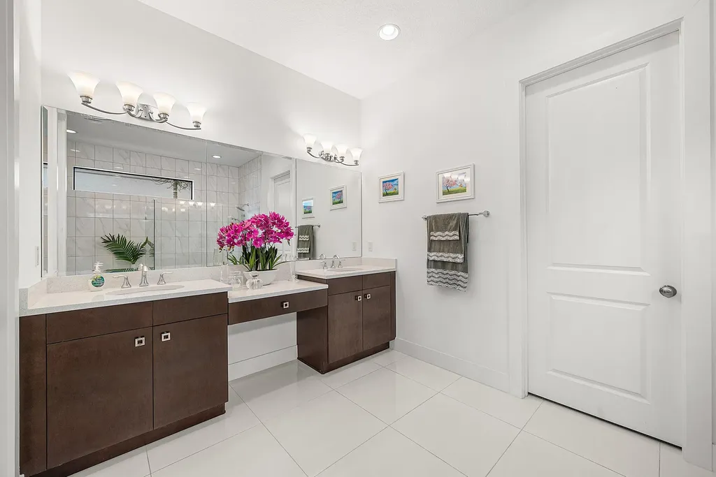 13689 Artisan Circle Palm Beach Gardens FL 33418