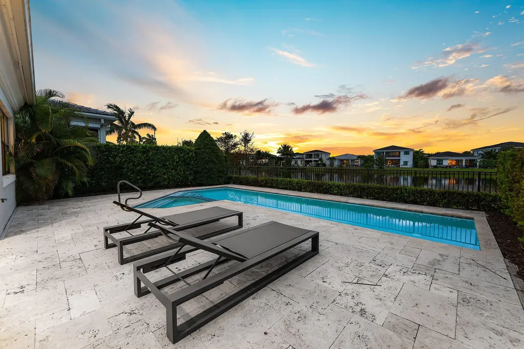13689 Artisan Circle Palm Beach Gardens FL 33418