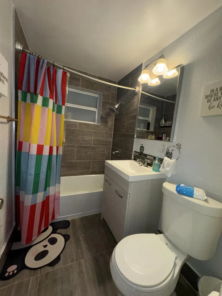 4328 Pine Street West Palm Beach FL 33406