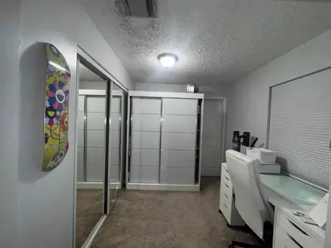 4328 Pine Street West Palm Beach FL 33406
