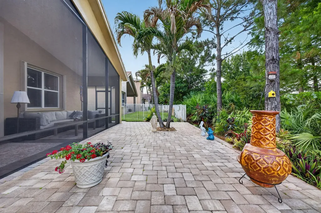 2206 Newport Isle Boulevard Port St Lucie FL 34953