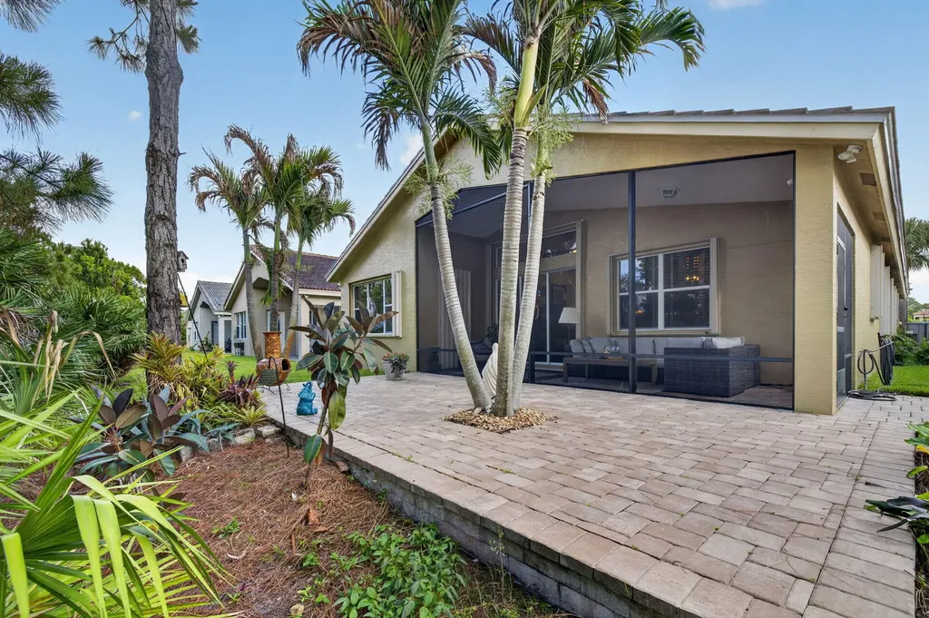 2206 Newport Isle Boulevard Port St Lucie FL 34953