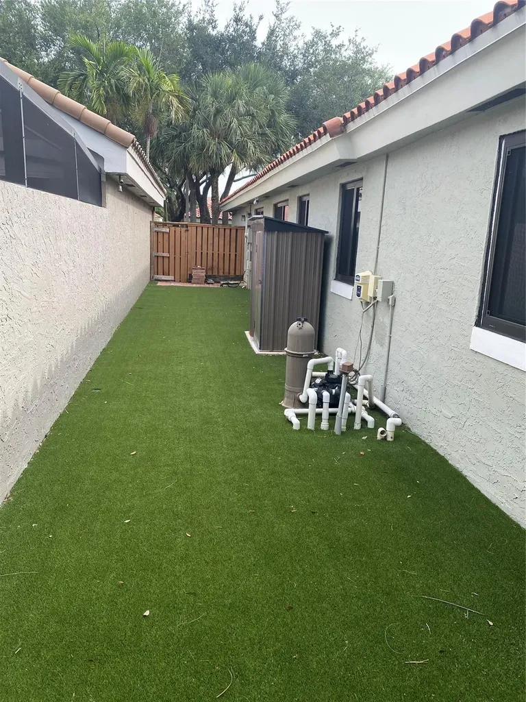 9760 NW 18th Drive Plantation FL 33322