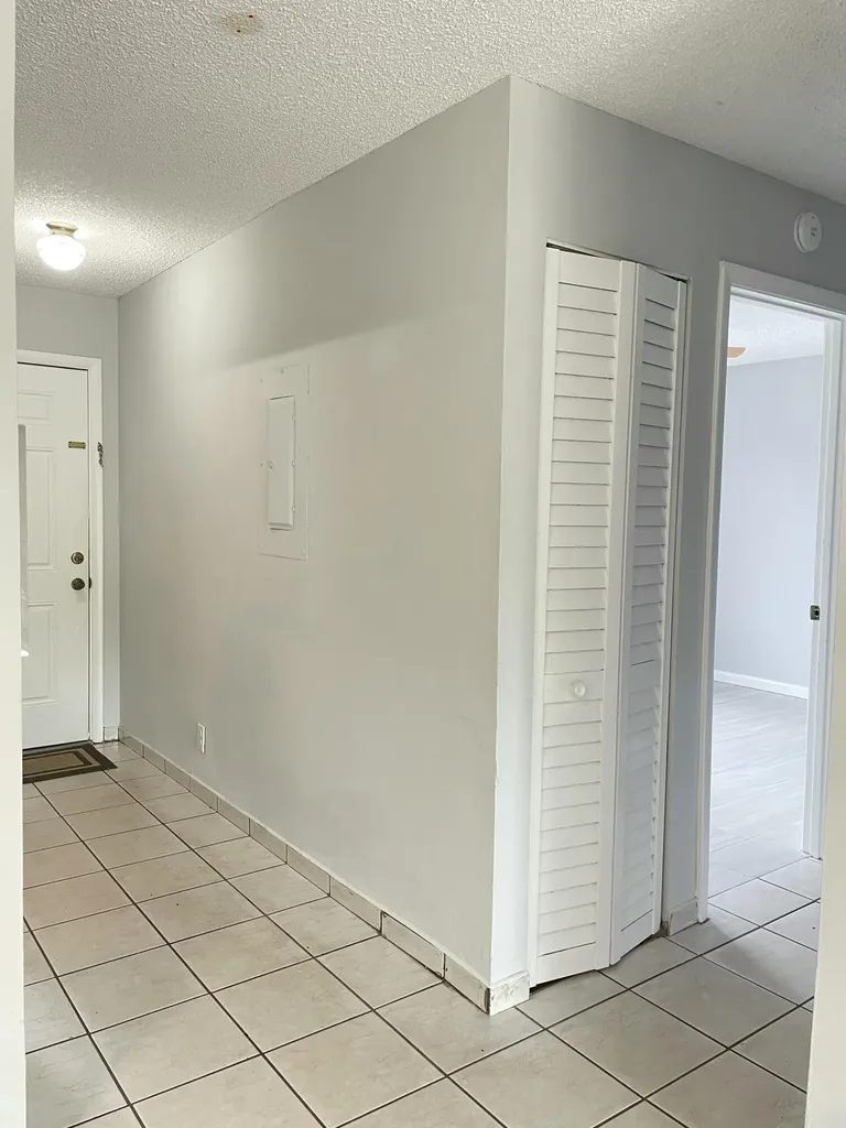 16344 Country Lake Circle Delray Beach FL 33484