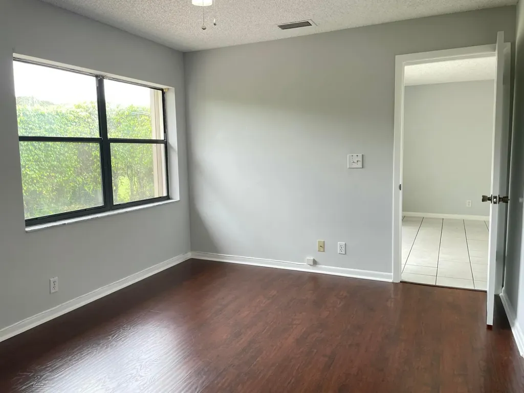 16344 Country Lake Circle Delray Beach FL 33484