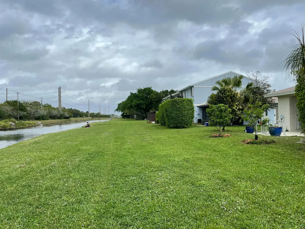 16344 Country Lake Circle Delray Beach FL 33484