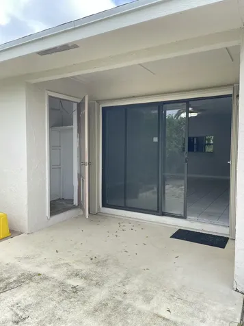 16344 Country Lake Circle Delray Beach FL 33484