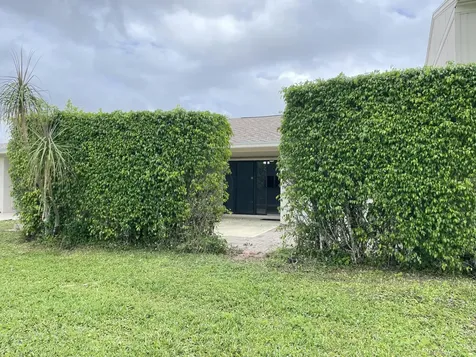 16344 Country Lake Circle Delray Beach FL 33484
