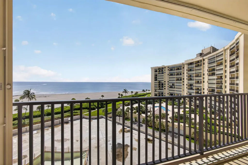 400 Ocean Trail Way Jupiter FL 33477