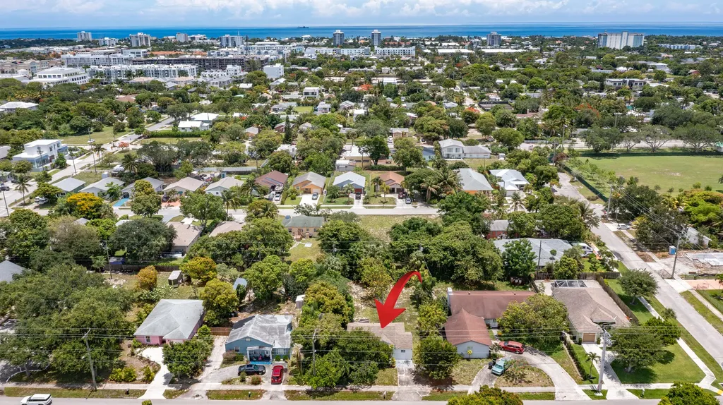 229 SW 4th Avenue Delray Beach FL 33444