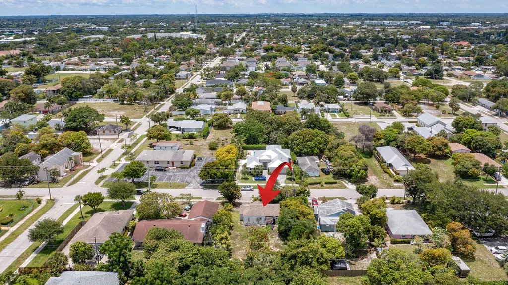 229 SW 4th Avenue Delray Beach FL 33444