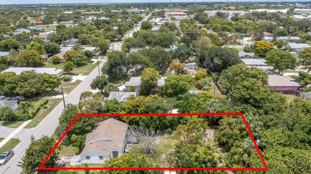 229 SW 4th Avenue Delray Beach FL 33444