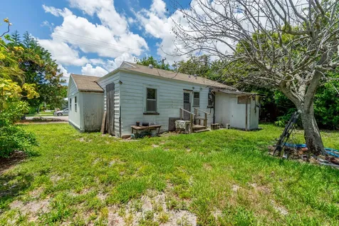 229 SW 4th Avenue Delray Beach FL 33444