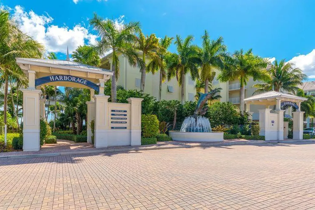 875 NW Flagler Avenue Stuart FL 34994