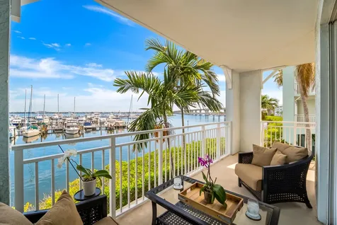 875 NW Flagler Avenue Stuart FL 34994