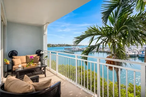 875 NW Flagler Avenue Stuart FL 34994