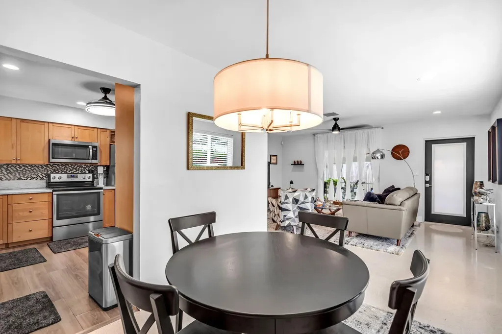 1608 NE 14th Terrace Fort Lauderdale FL 33305