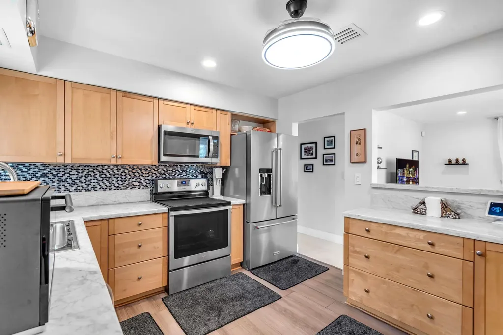 1608 NE 14th Terrace Fort Lauderdale FL 33305
