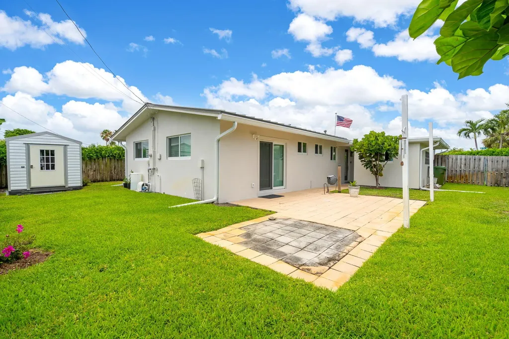 1608 NE 14th Terrace Fort Lauderdale FL 33305