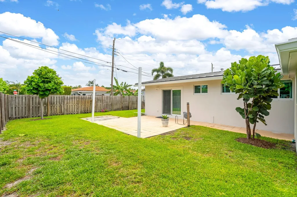 1608 NE 14th Terrace Fort Lauderdale FL 33305