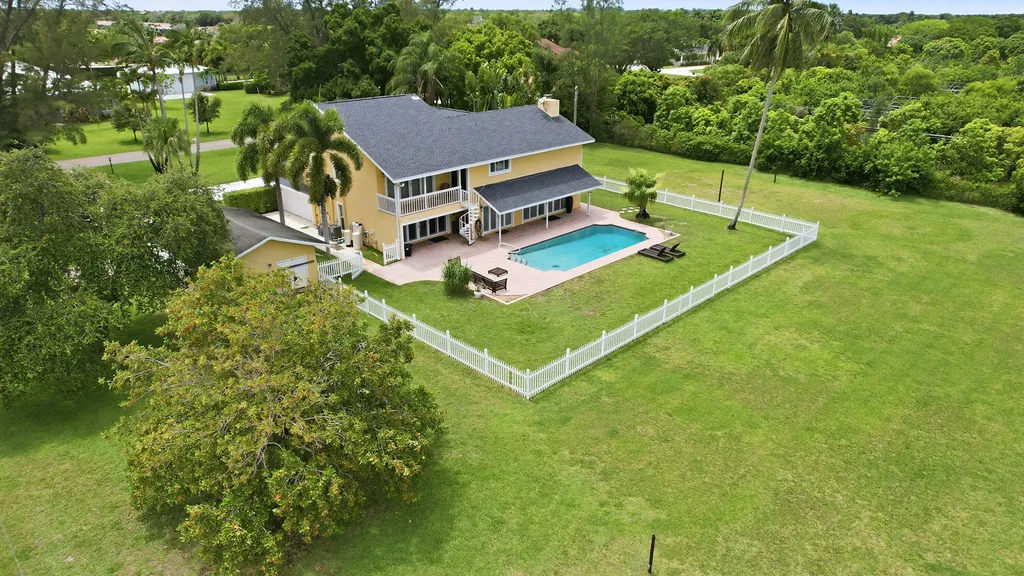 10400 W Tara Boulevard Boynton Beach FL 33437