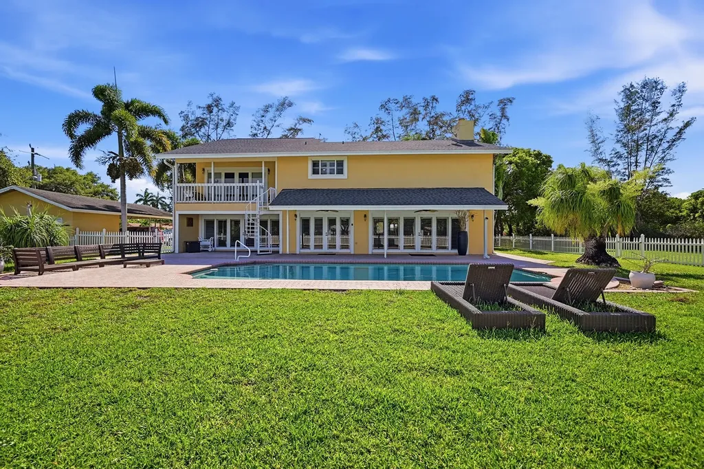 10400 W Tara Boulevard Boynton Beach FL 33437