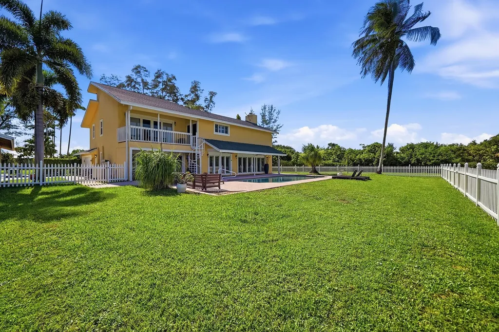 10400 W Tara Boulevard Boynton Beach FL 33437
