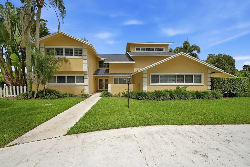 10400 W Tara Boulevard Boynton Beach FL 33437