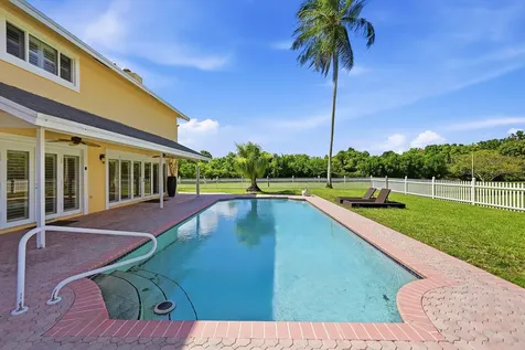 10400 W Tara Boulevard Boynton Beach FL 33437