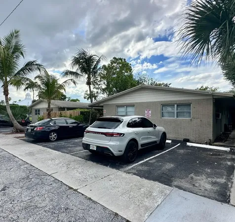 417 SE 12th Court Fort Lauderdale FL 33316
