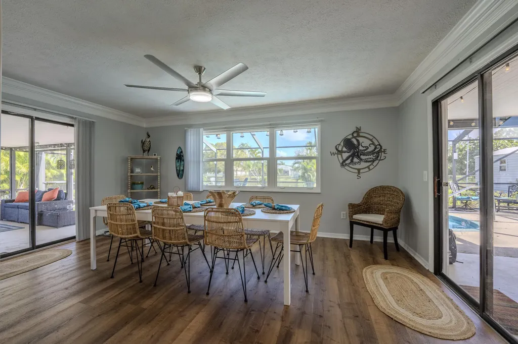 2513 SE Hallahan Street Port St Lucie FL 34952