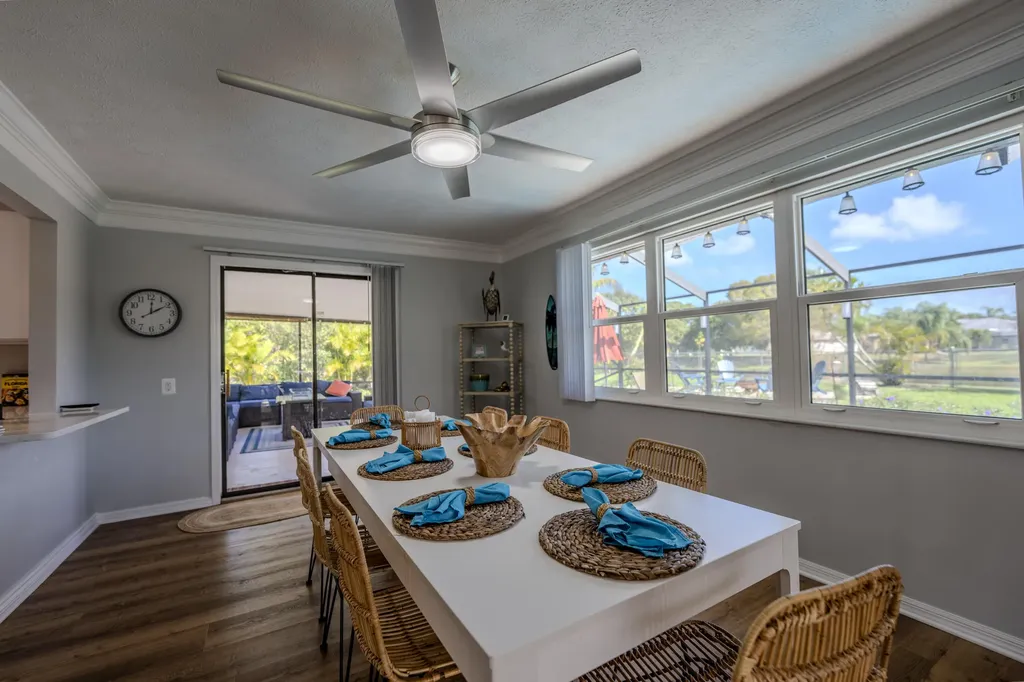 2513 SE Hallahan Street Port St Lucie FL 34952