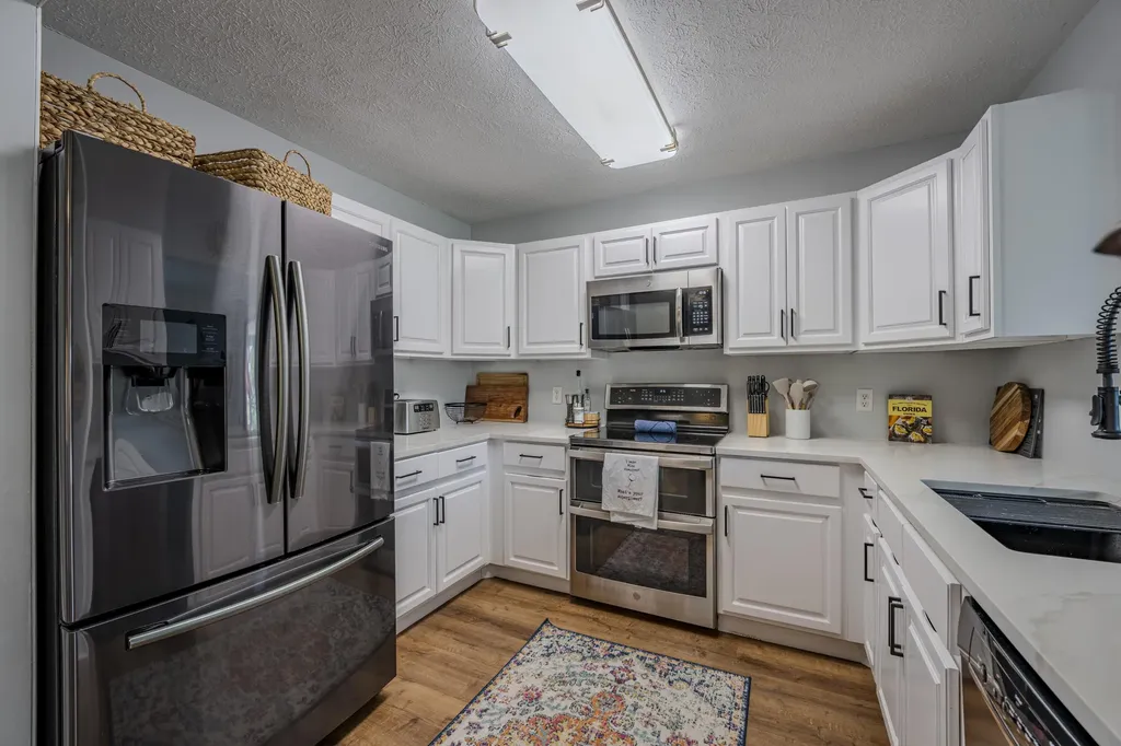 2513 SE Hallahan Street Port St Lucie FL 34952
