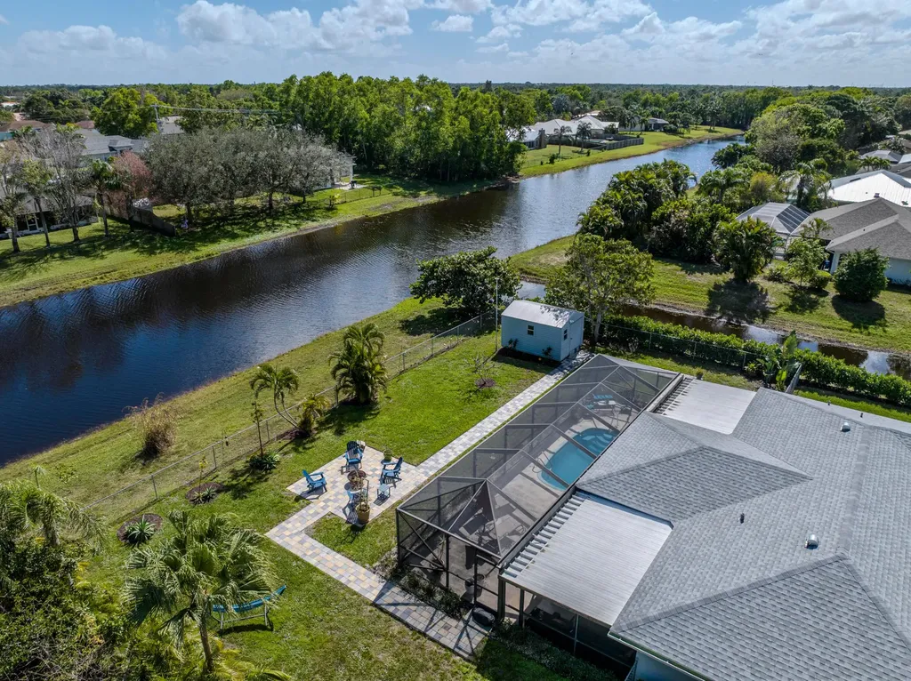 2513 SE Hallahan Street Port St Lucie FL 34952