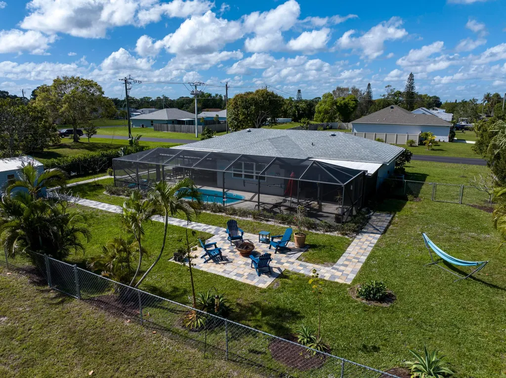 2513 SE Hallahan Street Port St Lucie FL 34952