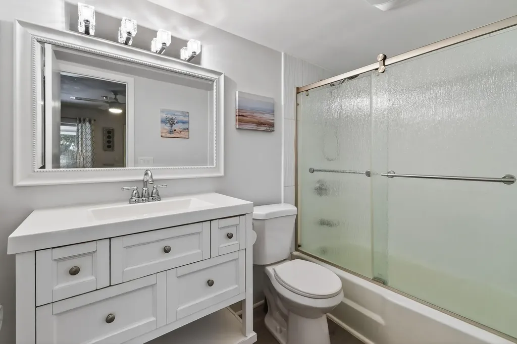 9 Garden Street Tequesta FL 33469