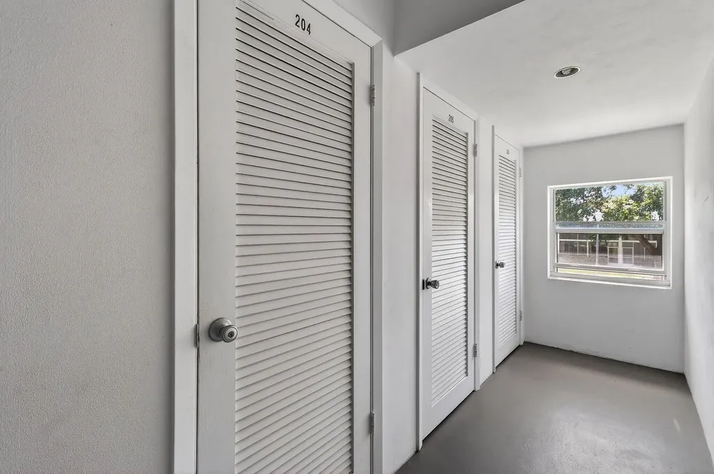 9 Garden Street Tequesta FL 33469