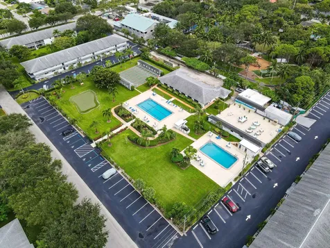 9 Garden Street Tequesta FL 33469
