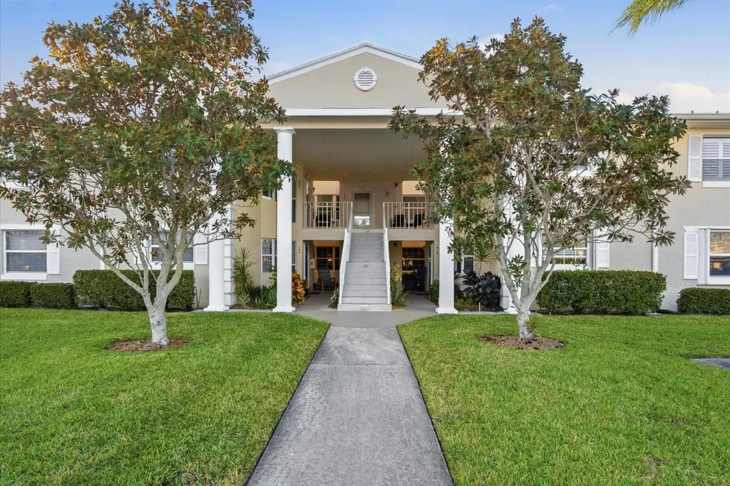 428 Grove Isle Circle Vero Beach FL 32962