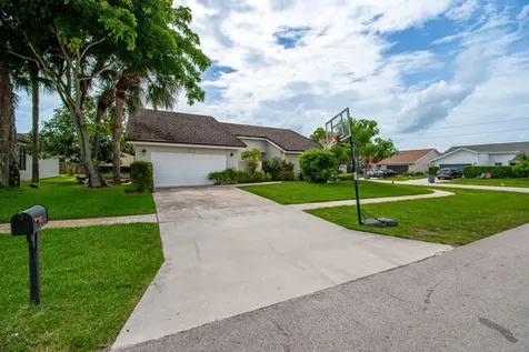 22051 Montoya Drive Boca Raton FL 33433