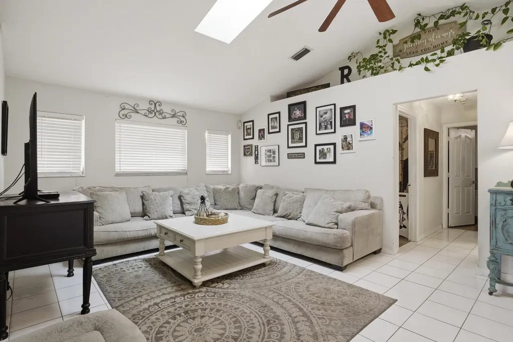 685 SW Post Terrace Port St Lucie FL 34953
