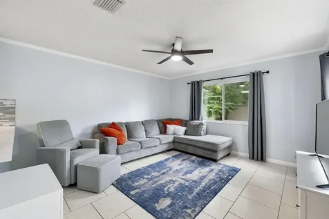 5474 NW 94th Terrace Sunrise FL 33351