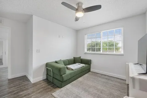 5474 NW 94th Terrace Sunrise FL 33351