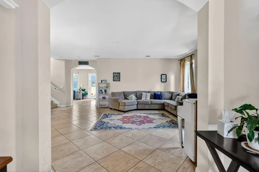 6720 Osage Circle Greenacres FL 33413