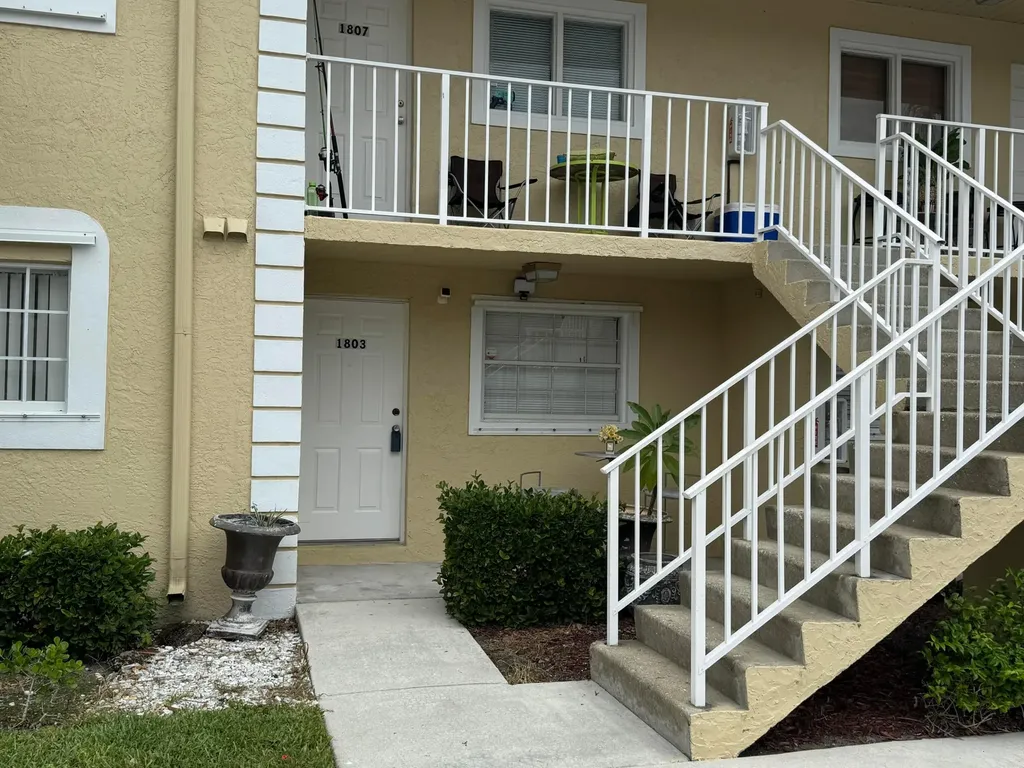 1803 Palm Beach Trace Drive Royal Palm Beach FL 33411