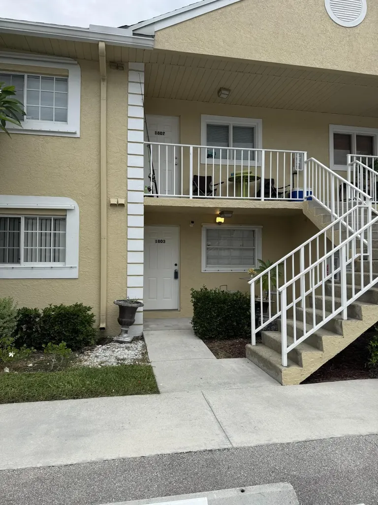 1803 Palm Beach Trace Drive Royal Palm Beach FL 33411