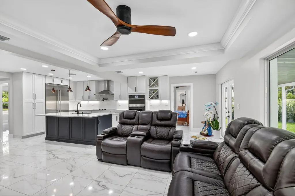 2277 Summit Boulevard West Palm Beach FL 33406