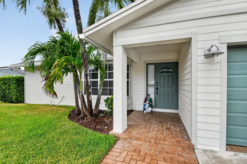 2277 Summit Boulevard West Palm Beach FL 33406