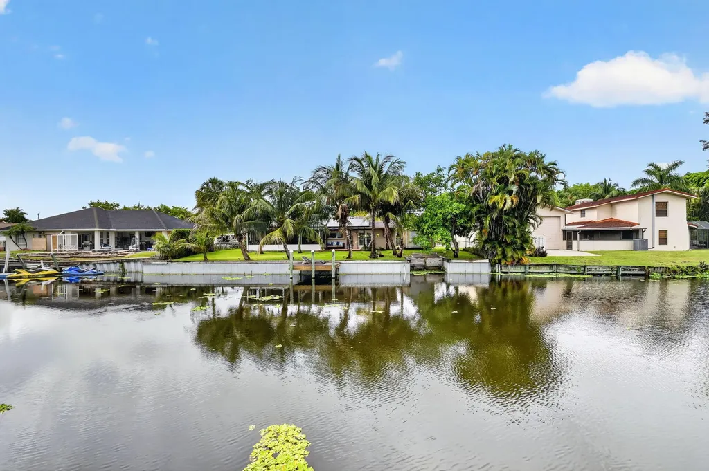 2277 Summit Boulevard West Palm Beach FL 33406