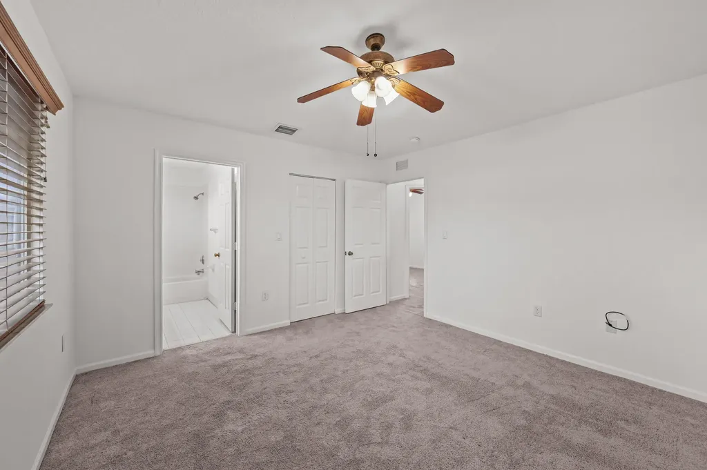 304 N Palm Villas Way Palm Springs FL 33461